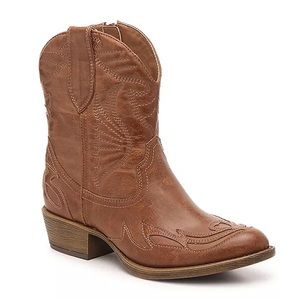 Coconut Cowboy Boots